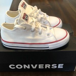 Converse Tennis Shoes